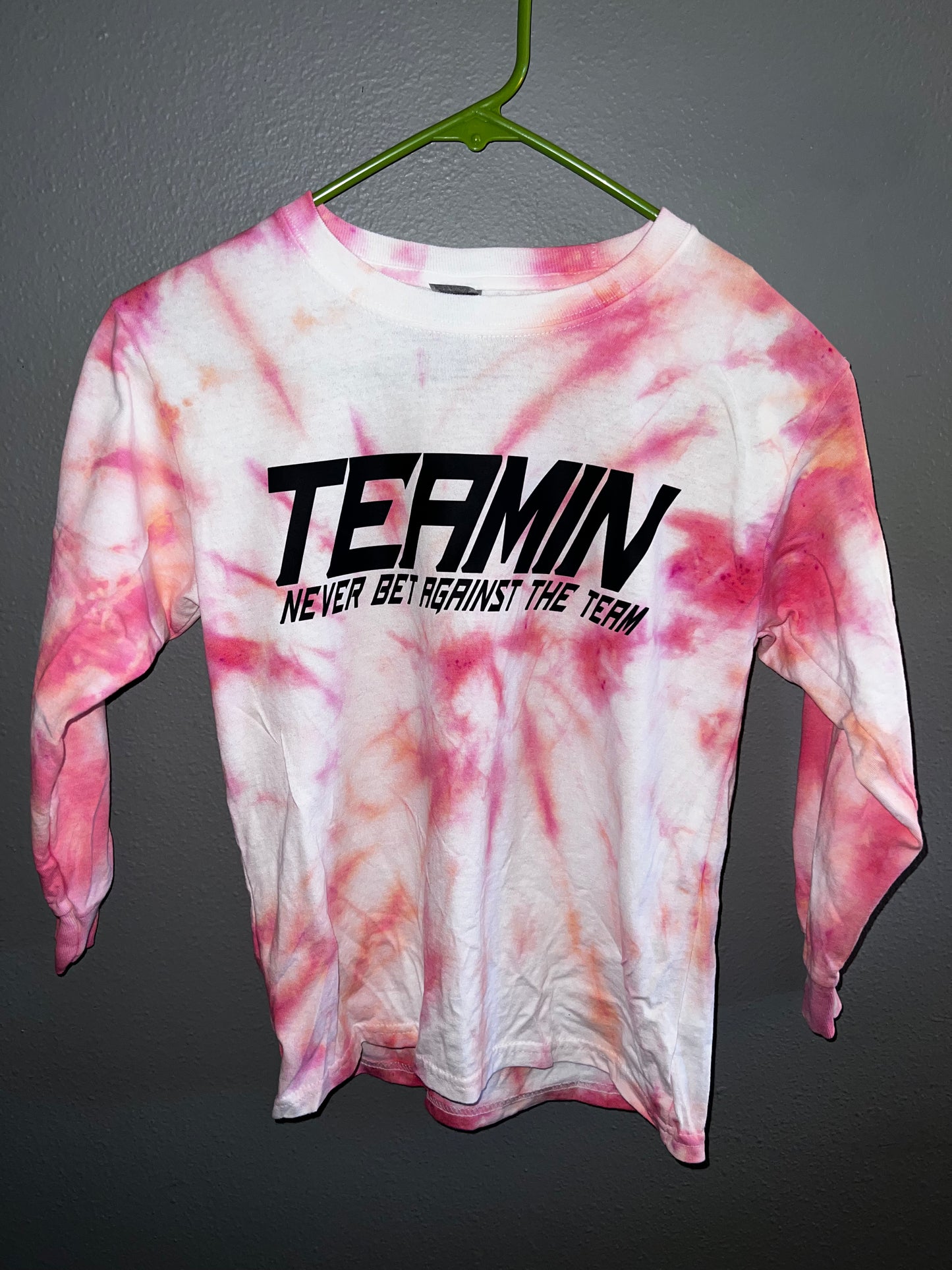 Youth Small Long Sleeve Never Bet Against the Team